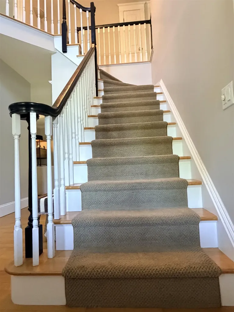 54 Muirfield Road Burlington VT 05408