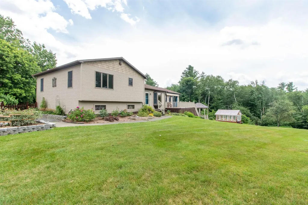 190 Lakeview Drive Derby VT 05855