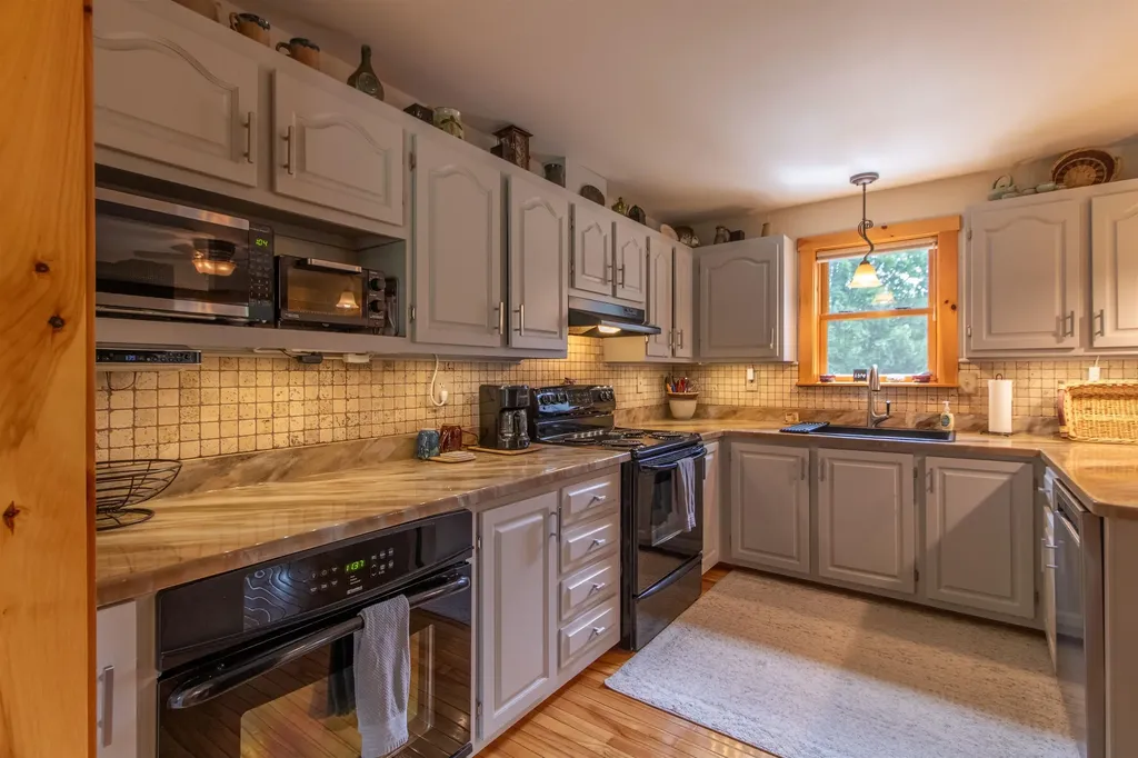 190 Lakeview Drive Derby VT 05855