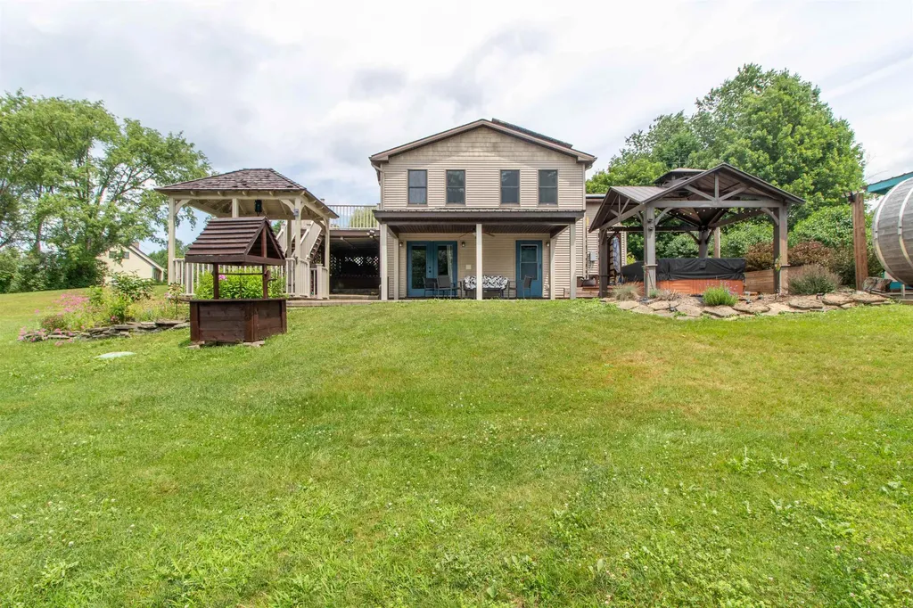 190 Lakeview Drive Derby VT 05855