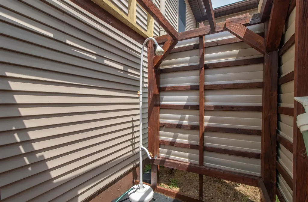 190 Lakeview Drive Derby VT 05855