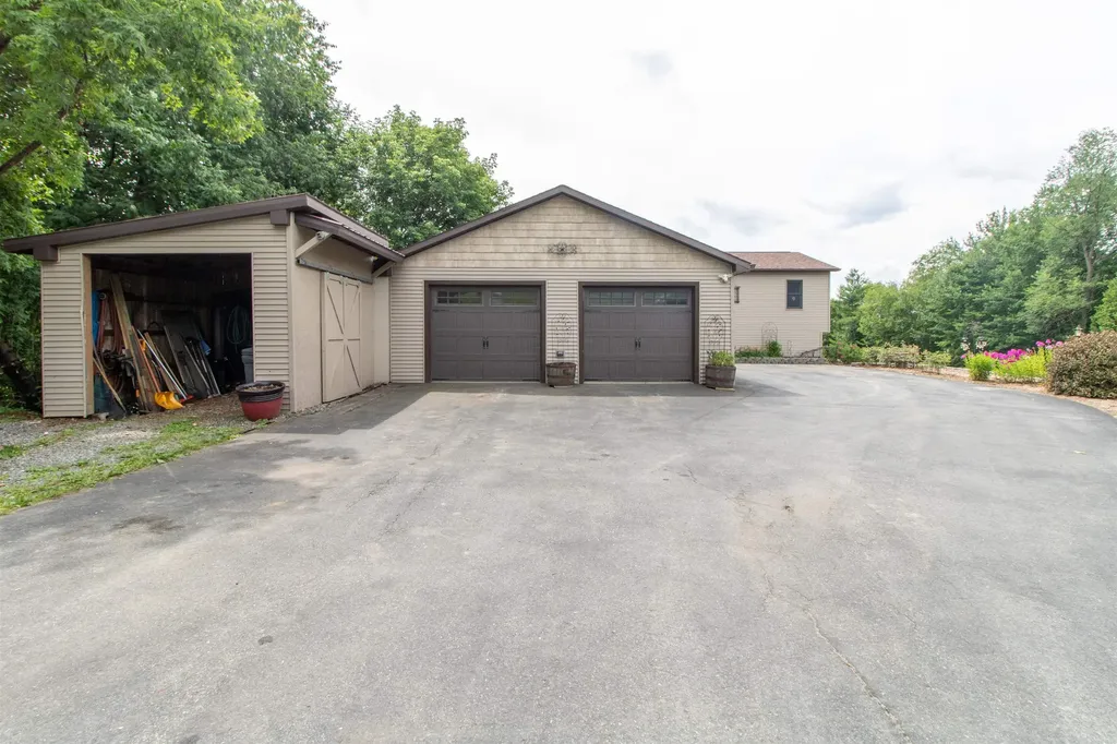190 Lakeview Drive Derby VT 05855