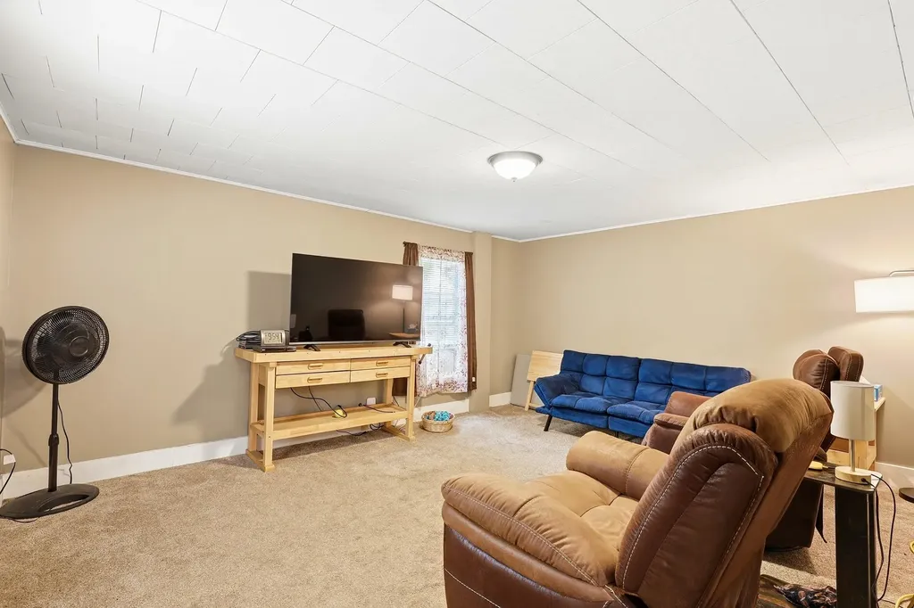 23 Watson Street Pittsfield NH 03263