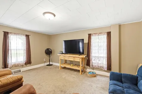 23 Watson Street Pittsfield NH 03263
