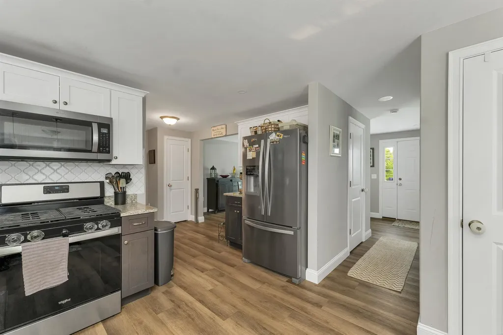 114 Timber Ridge Drive Milford NH 03055-3337