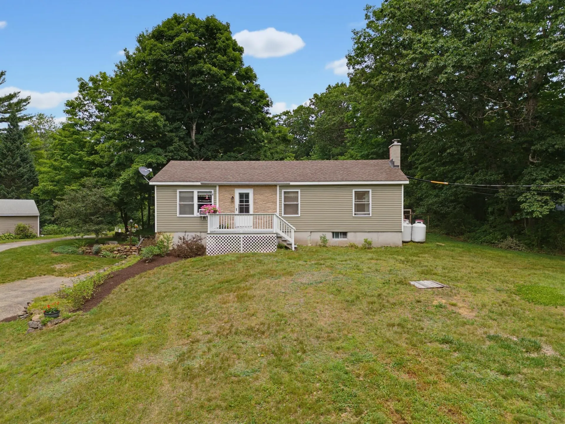 369 Nh Route 140 Gilmanton NH 03237