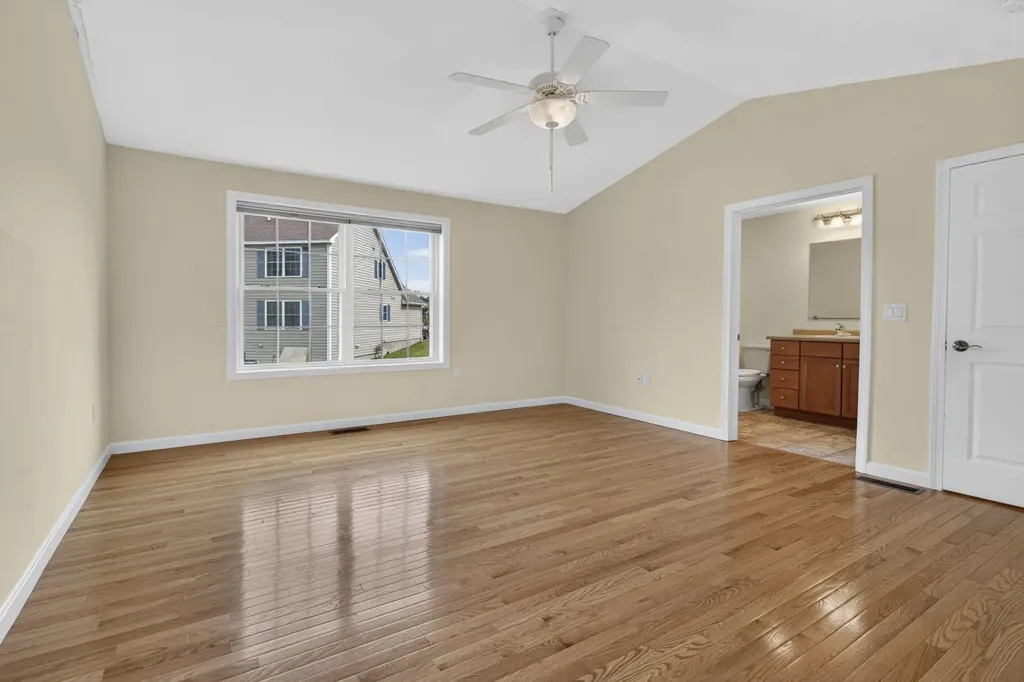 27 Leybridge Drive Hudson NH 03051-3278