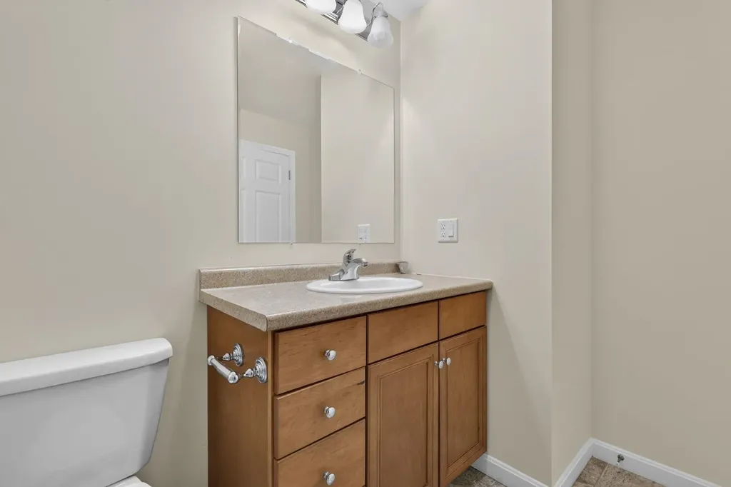 27 Leybridge Drive Hudson NH 03051-3278