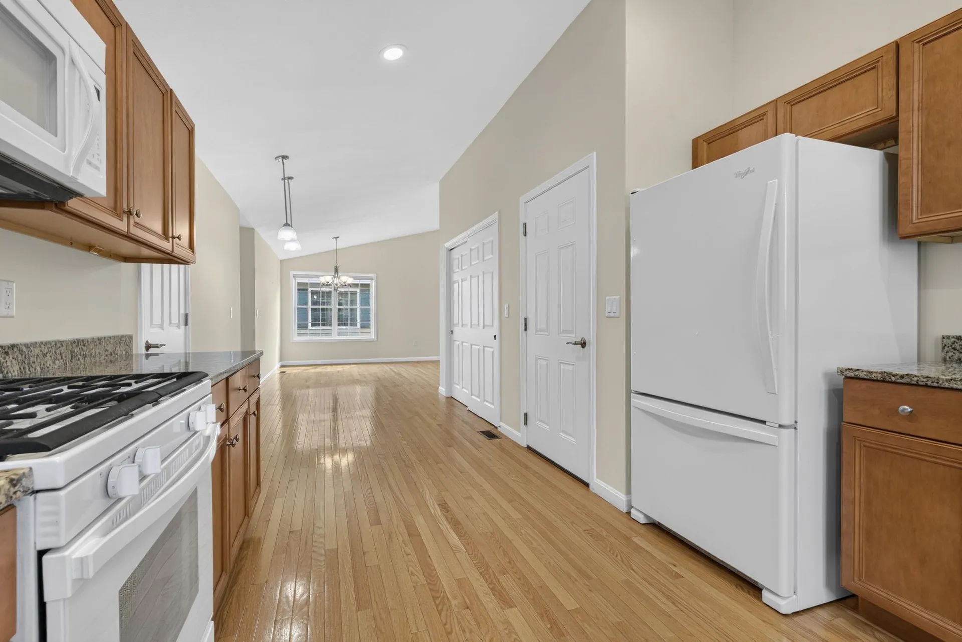 27 Leybridge Drive Hudson NH 03051-3278