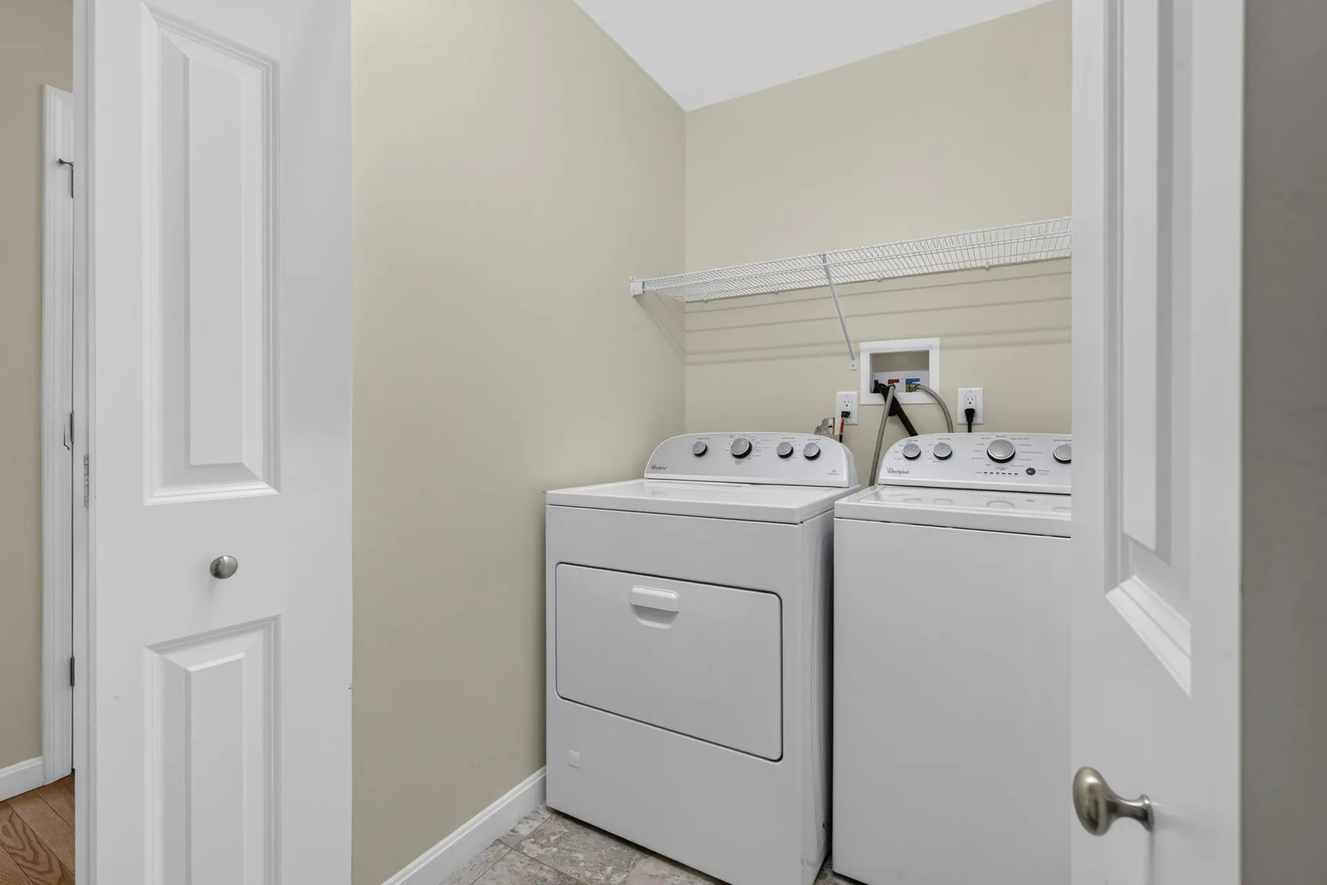 27 Leybridge Drive Hudson NH 03051-3278