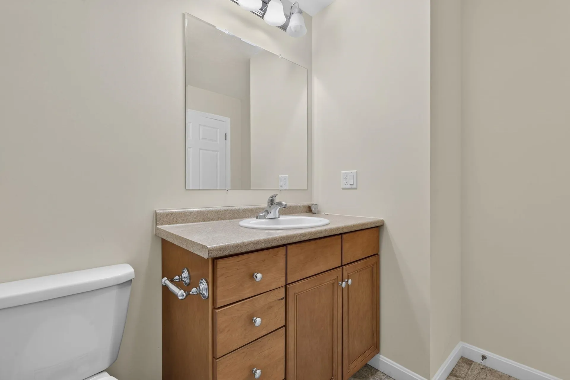 27 Leybridge Drive Hudson NH 03051-3278