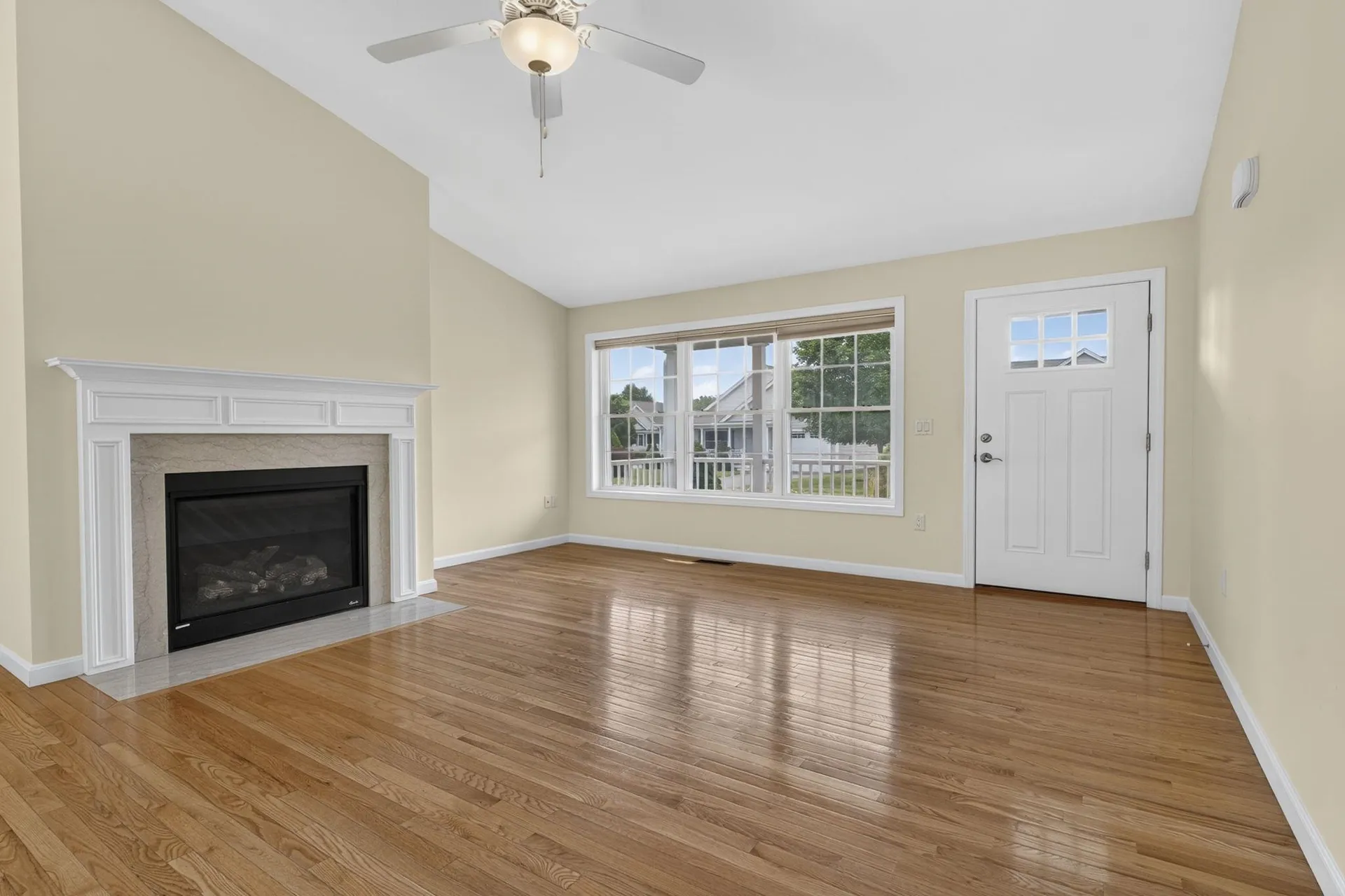 27 Leybridge Drive Hudson NH 03051-3278