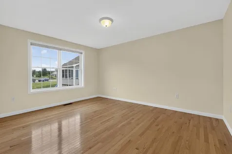 27 Leybridge Drive Hudson NH 03051-3278