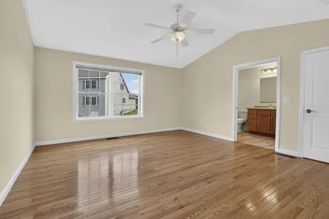 27 Leybridge Drive Hudson NH 03051-3278