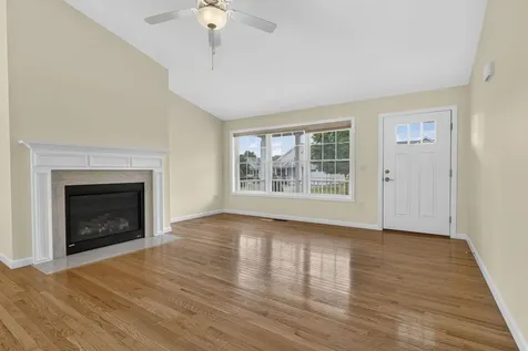 27 Leybridge Drive Hudson NH 03051-3278