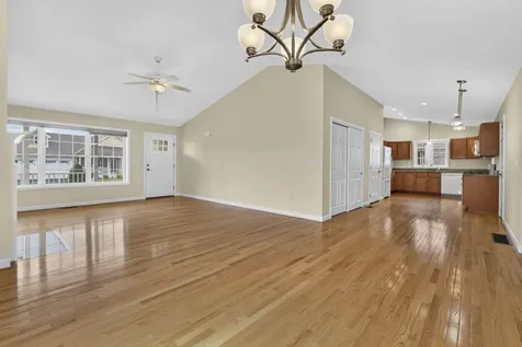 27 Leybridge Drive Hudson NH 03051-3278