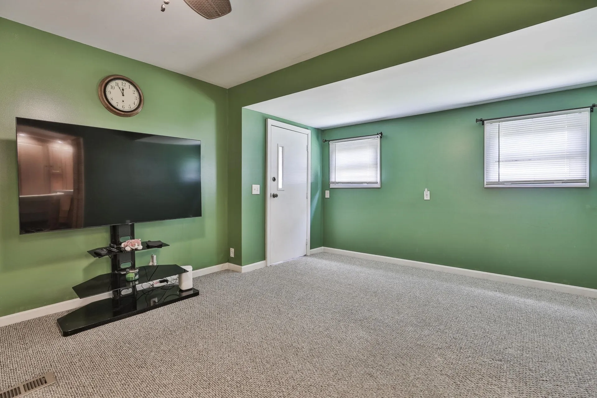 6 Cottonwood Lane Merrimack NH 03054