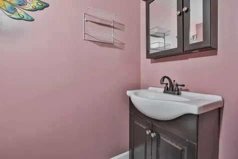 6 Cottonwood Lane Merrimack NH 03054