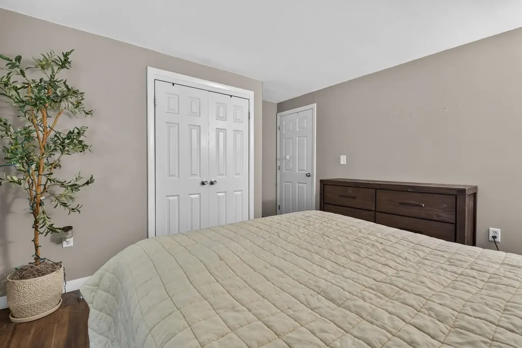 16 East Chamberlain Road Merrimack NH 03054