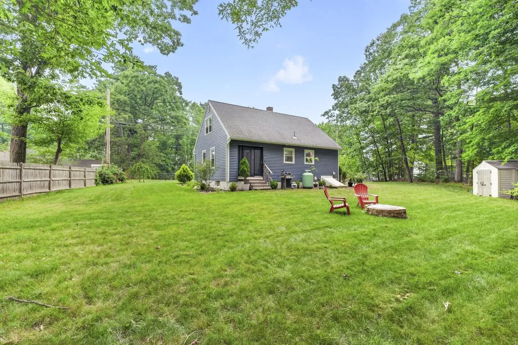 16 East Chamberlain Road Merrimack NH 03054
