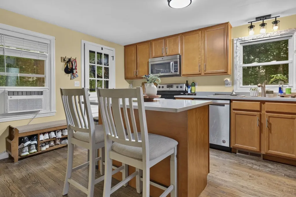 16 East Chamberlain Road Merrimack NH 03054