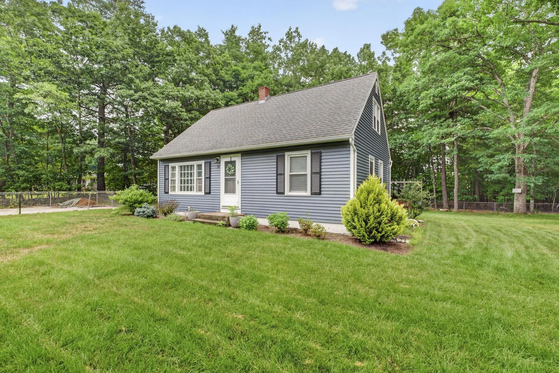 16 East Chamberlain Road Merrimack NH 03054