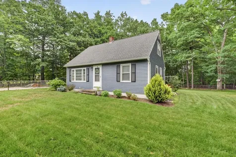 16 East Chamberlain Road Merrimack NH 03054