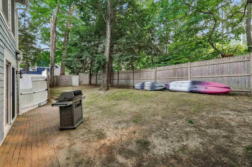 68 Centenary Avenue Laconia NH 03246