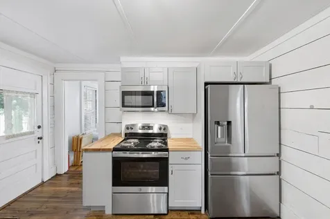 68 Centenary Avenue Laconia NH 03246