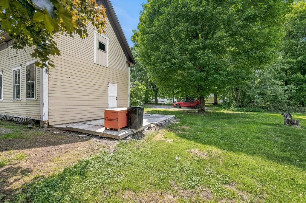 20 Railroad Street Lancaster NH 03584