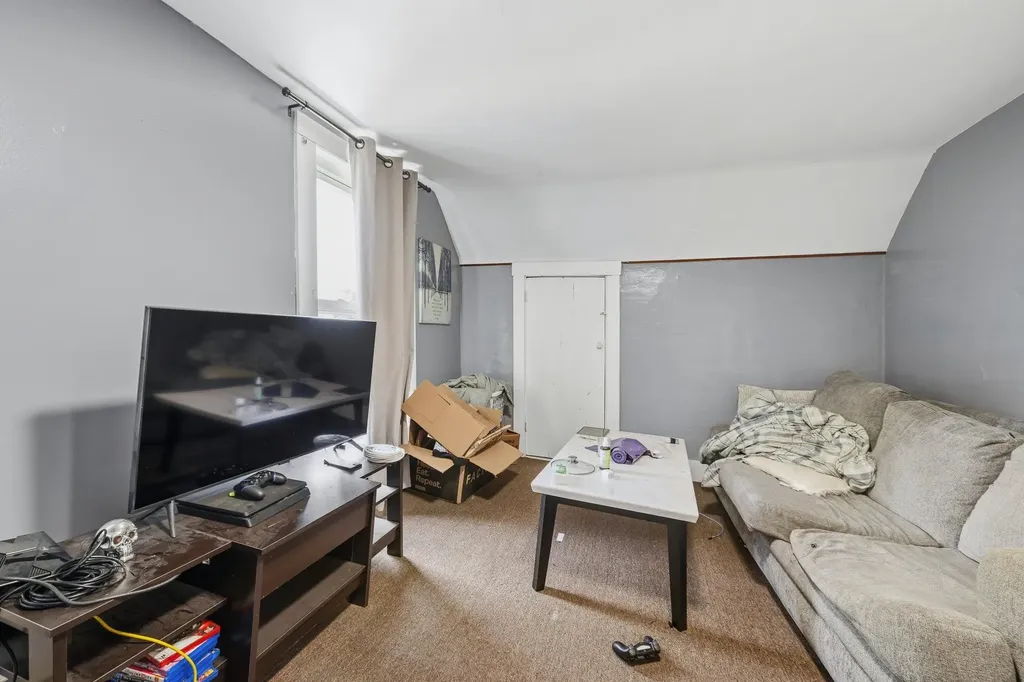 20 Railroad Street Lancaster NH 03584