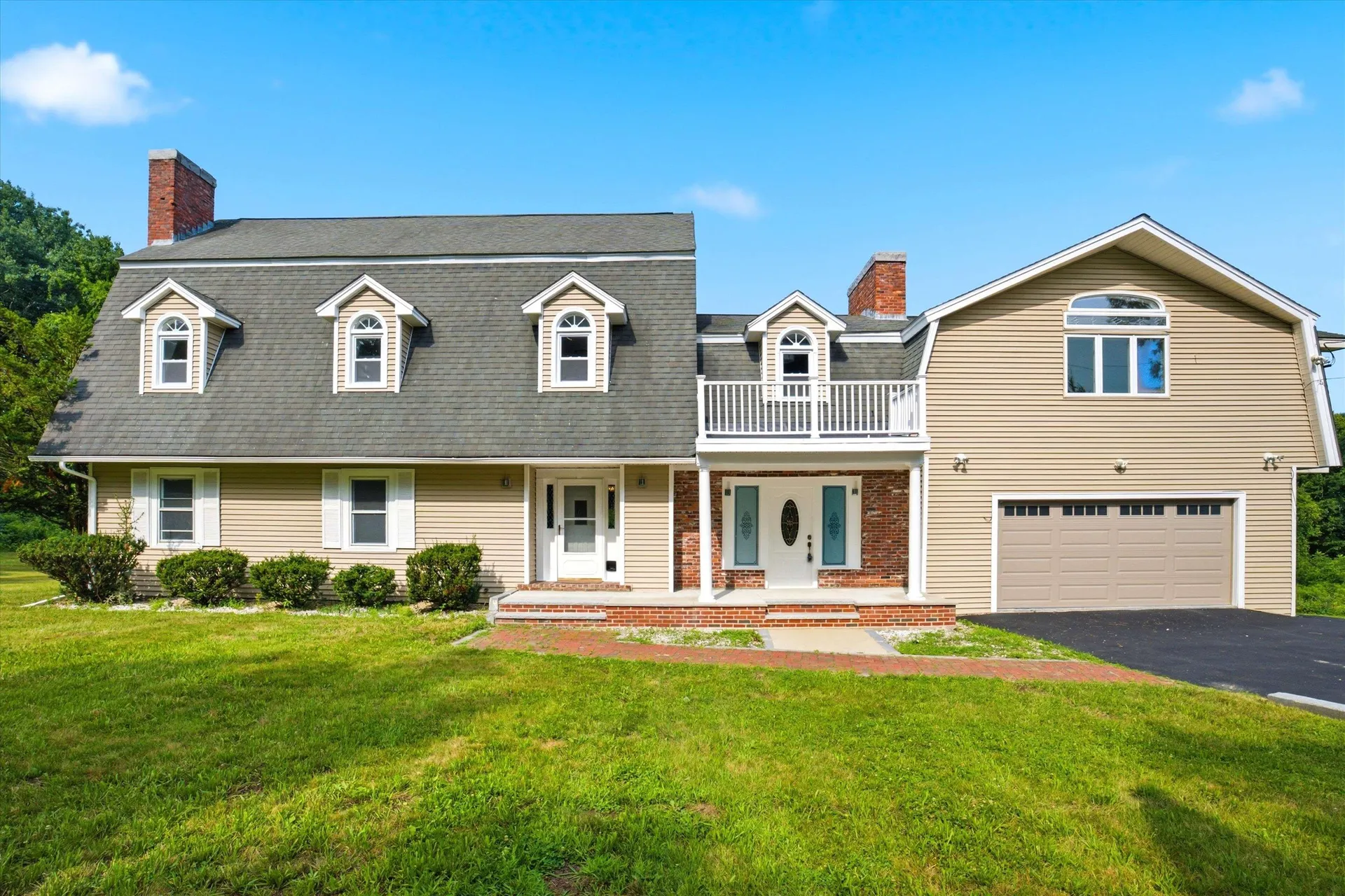 4 Hilltop Drive Hudson NH 03051