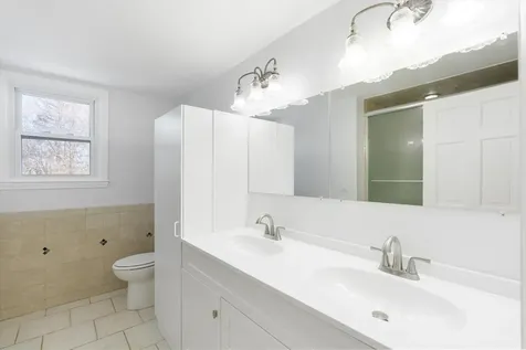 4 Hilltop Drive Hudson NH 03051