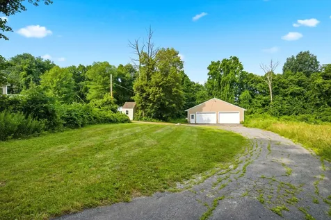 4 Hilltop Drive Hudson NH 03051