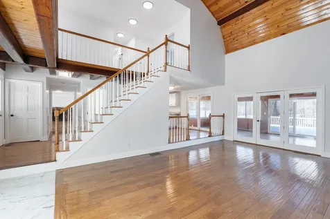 4 Hilltop Drive Hudson NH 03051
