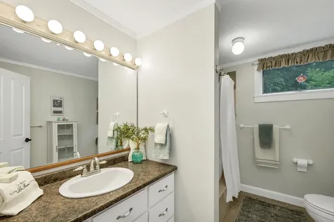 125 Castle Hill Road Windham NH 03087