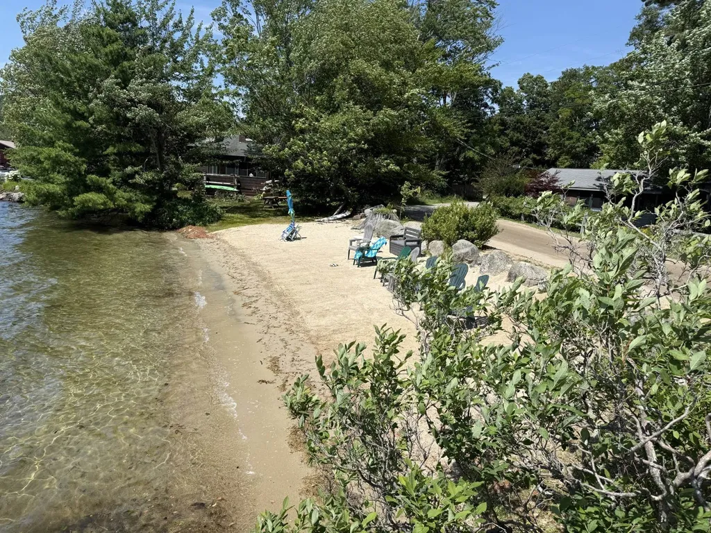 2 Golden Shores Lane Holderness NH 03245