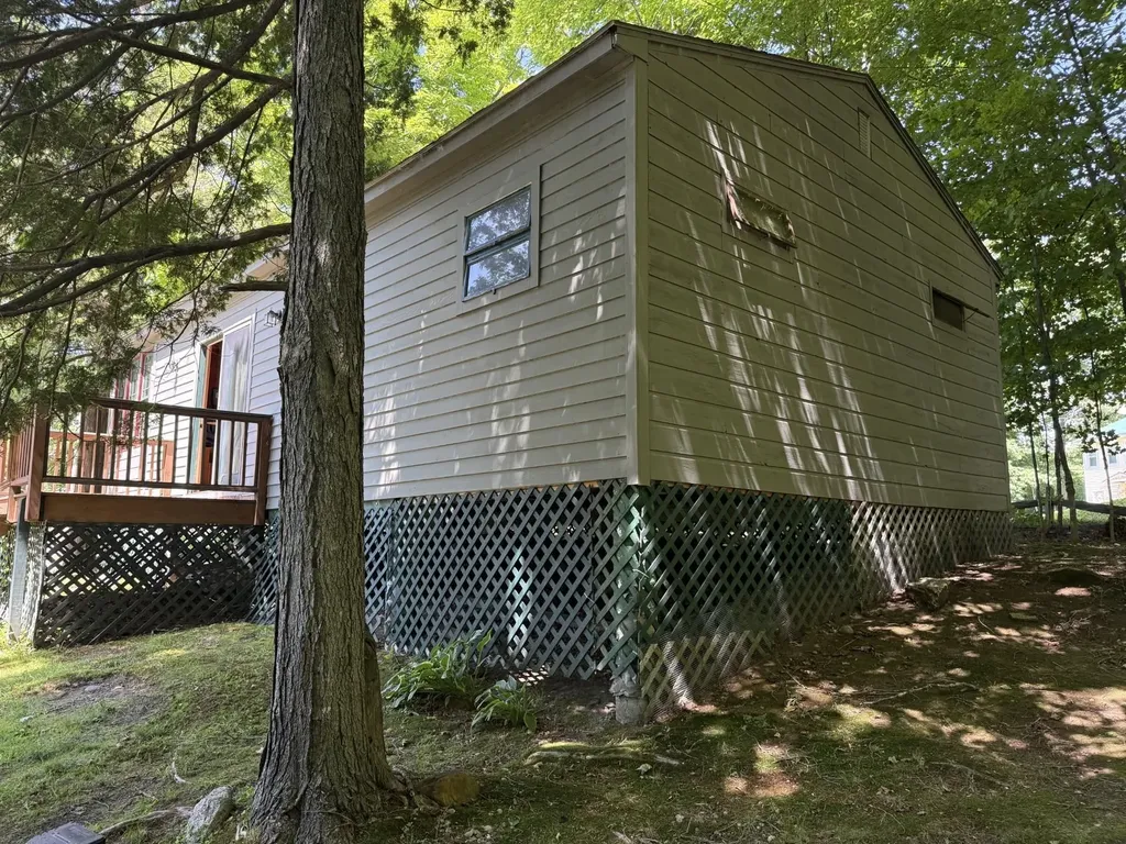 2 Golden Shores Lane Holderness NH 03245