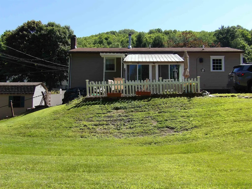 247 Pleasant Heights West Rutland VT 05777