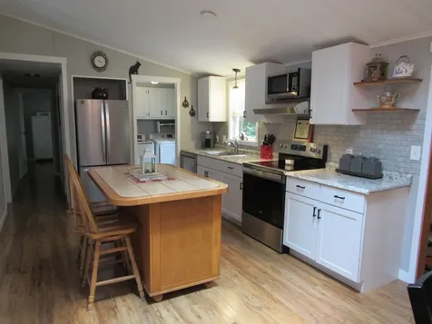 14 Rim Road Danville NH 03819
