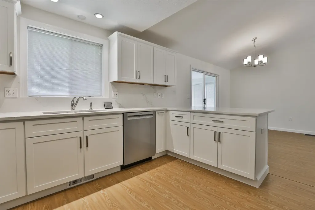 4 Myopia Lane Nashua NH 03063