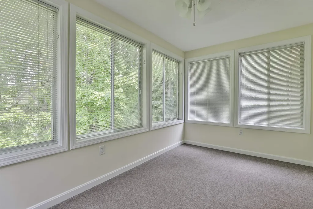 4 Myopia Lane Nashua NH 03063