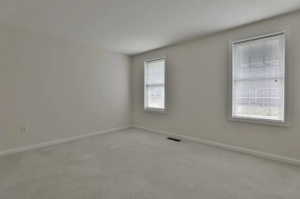 4 Myopia Lane Nashua NH 03063