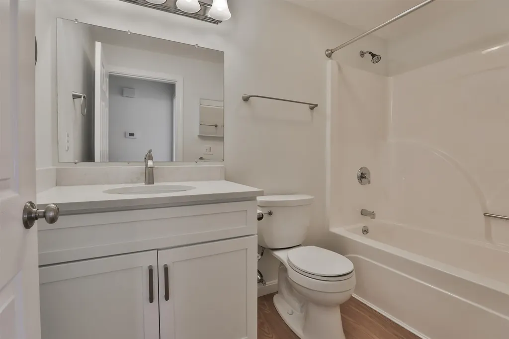 4 Myopia Lane Nashua NH 03063