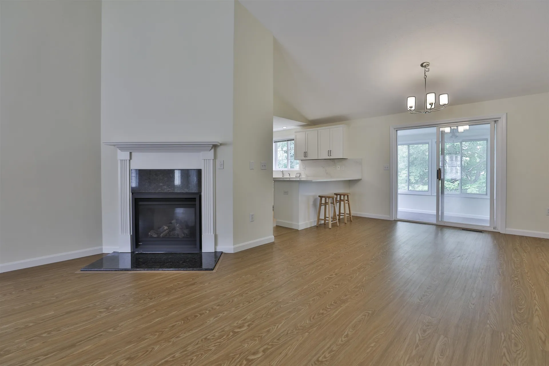 4 Myopia Lane Nashua NH 03063
