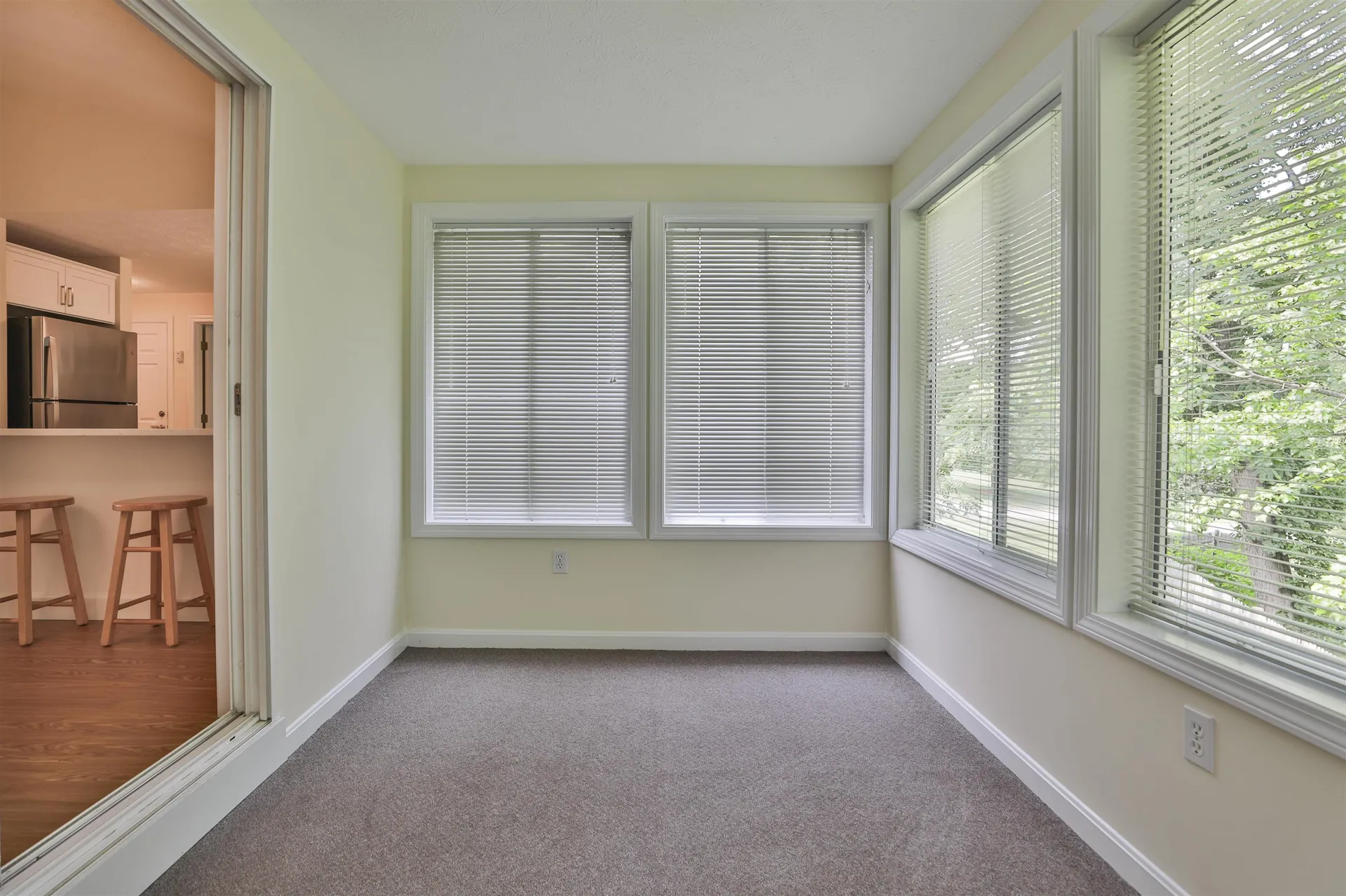 4 Myopia Lane Nashua NH 03063