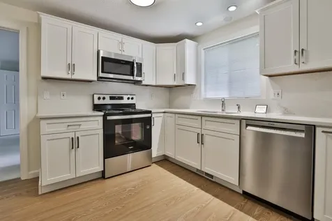 4 Myopia Lane Nashua NH 03063