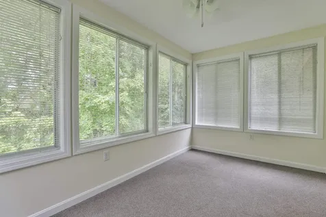 4 Myopia Lane Nashua NH 03063