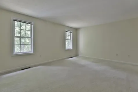 4 Myopia Lane Nashua NH 03063
