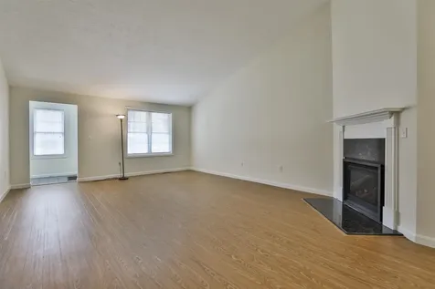 4 Myopia Lane Nashua NH 03063